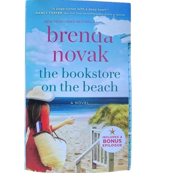 The book store on the beach book - Picture 1 of 2